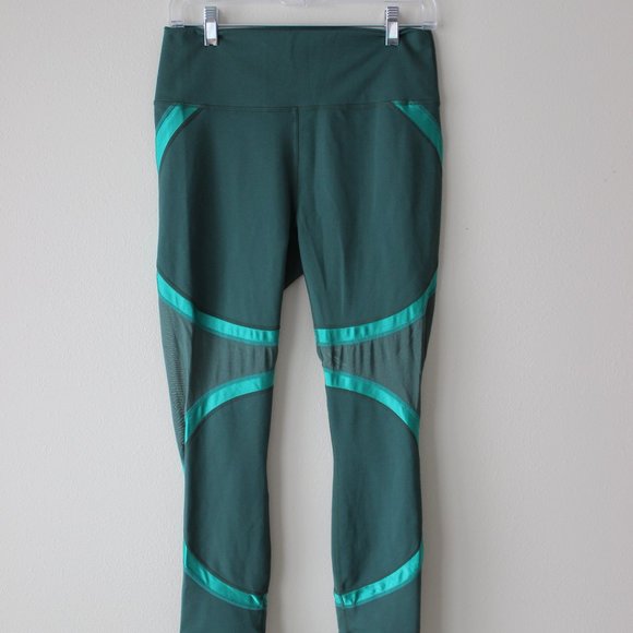 Fabletics Green Leggings - Picture 2 of 7